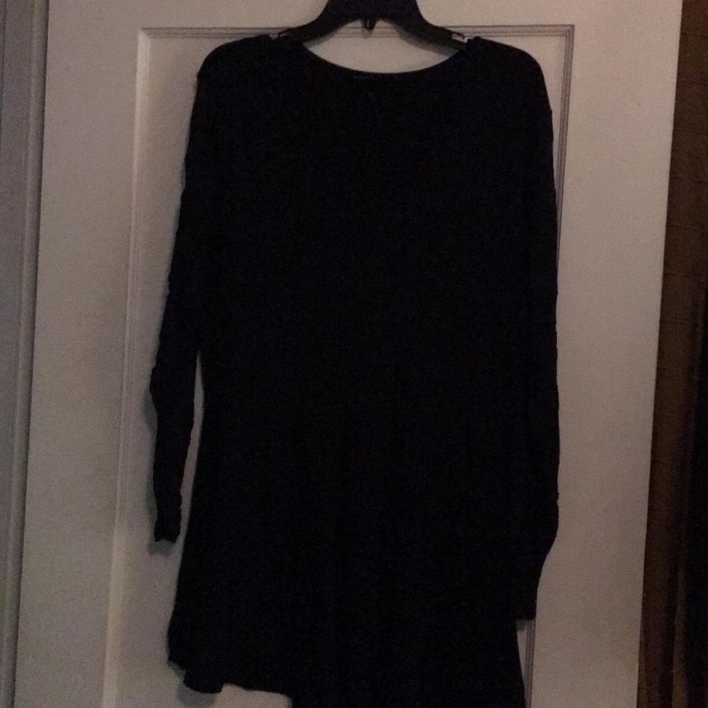 Laced sleeve poplin style blouse
